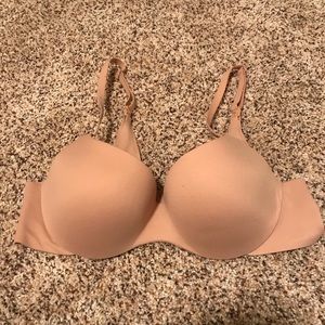 Victoria’s Secret Nude Bra